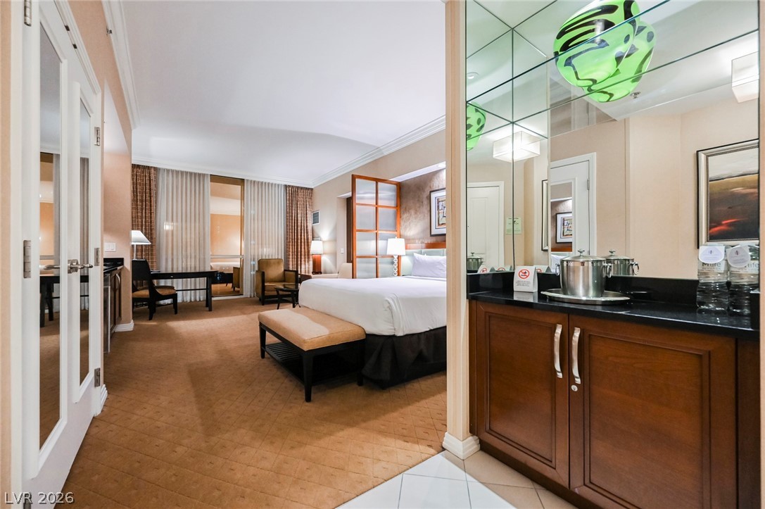 145 E HARMON Avenue 411