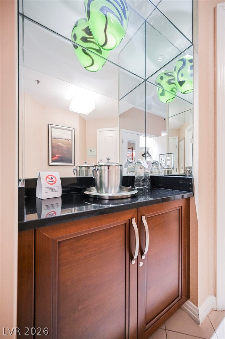 145 E HARMON Avenue 411