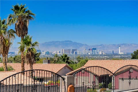 Homes For Sale - 6551 Kell Lane<br/> Las Vegas, NV 89156