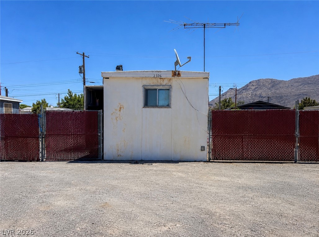 2326 Glenwood Lane