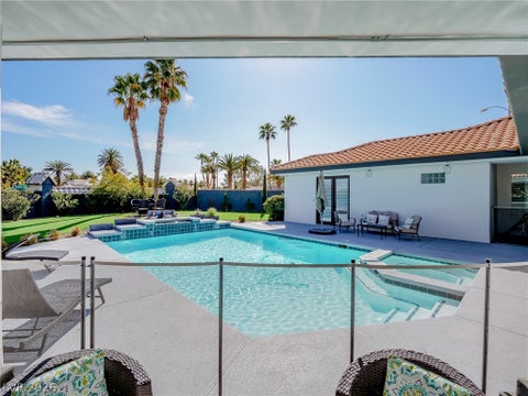 Tiny photo for 1740 Oval Circle, Las Vegas, NV 89117 (MLS # 2780886)