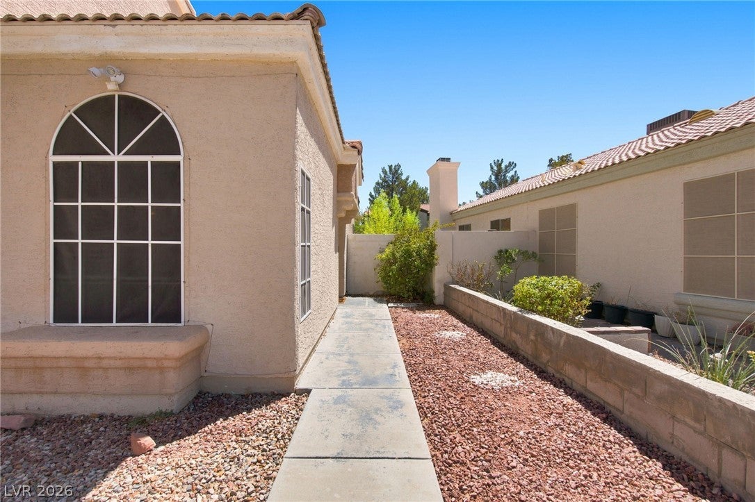 7164 Paradise Bay Drive
