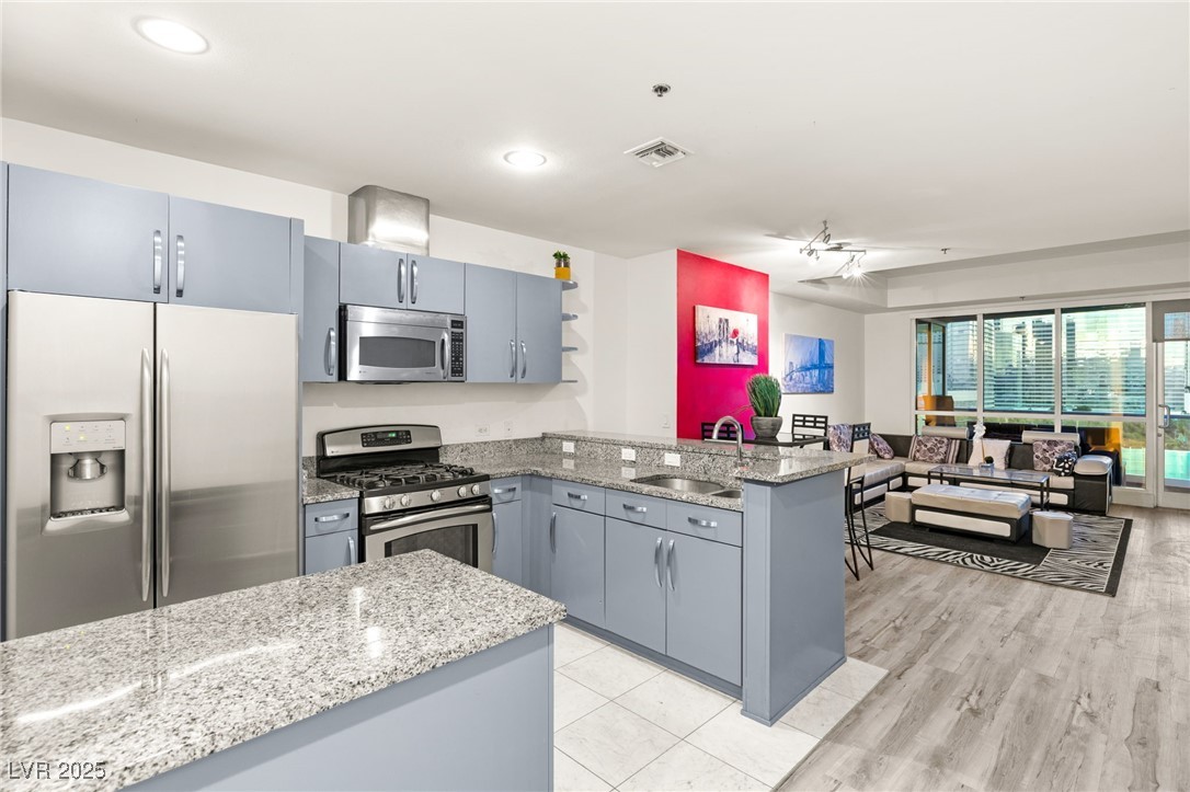 4575 Dean Martin Drive 1103