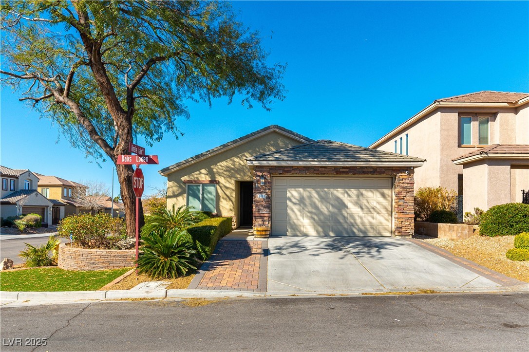 2461 Daks Loden Court, Henderson, Nevada image 1