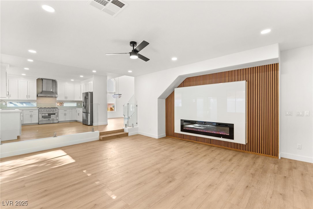 Henderson, Nevada 89052, United States, 3 Bedrooms Bedrooms, ,2 BathroomsBathrooms,Residential,Active,189916