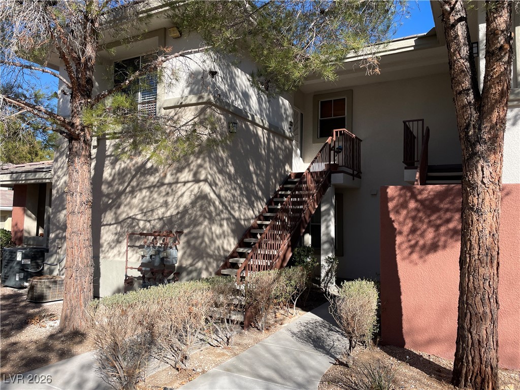 908 Duckhorn Court 202