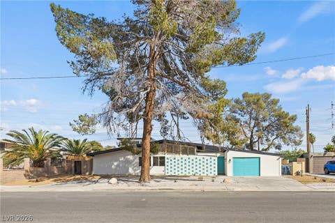 Photo of 3368 Nahatan Way, Las Vegas, NV 89169 (MLS # 2808296)