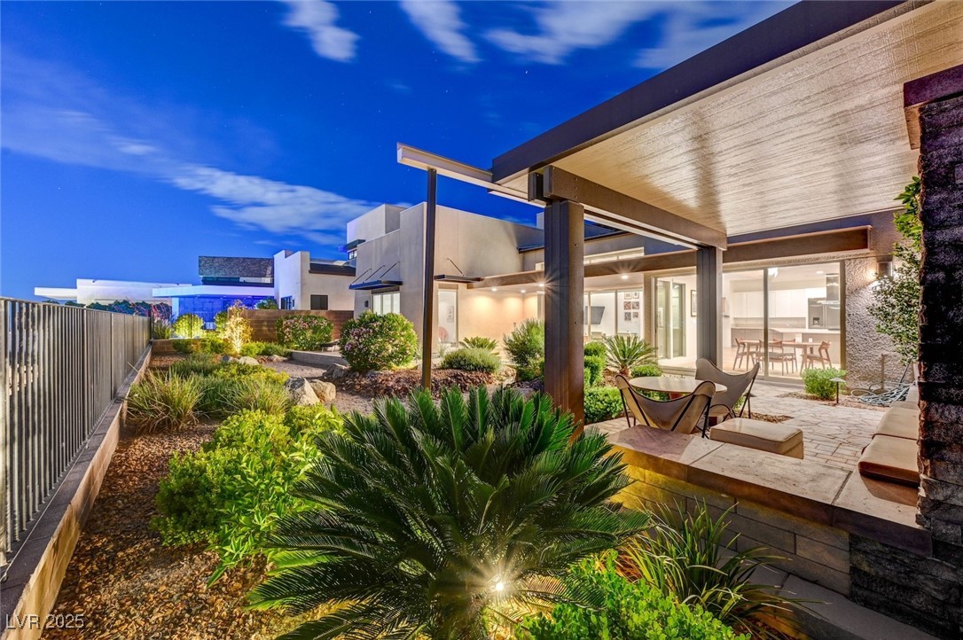 2180 Skyline Heights Lane, Henderson, Nevada image 46