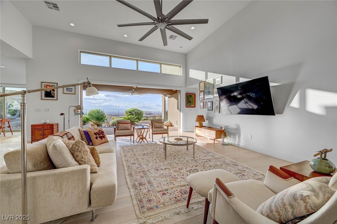 2180 Skyline Heights Lane, Henderson, Nevada image 8