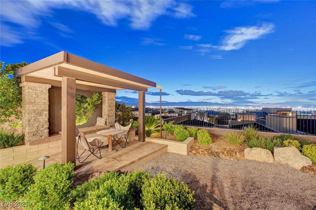 2180 Skyline Heights Lane, Henderson, Nevada image 45