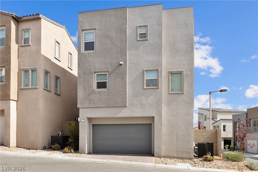 11527 Hawking Avenue