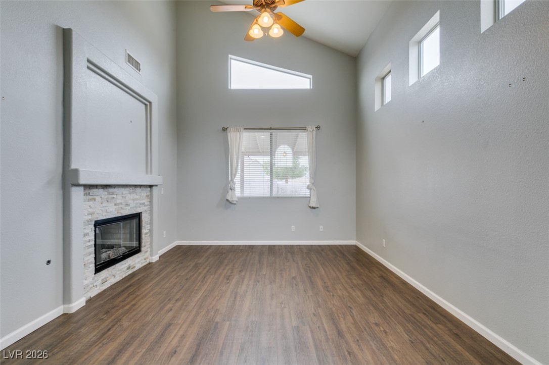 637 Bonsai Tree Lane