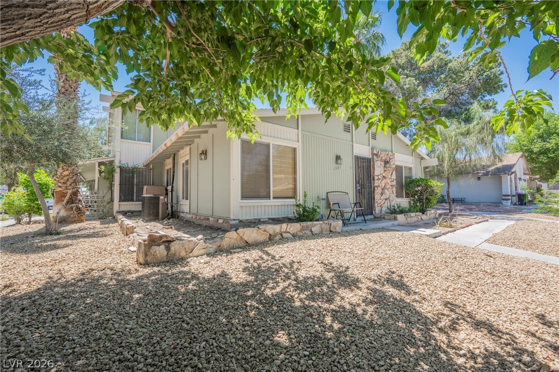 1337 Dorothy Avenue 4