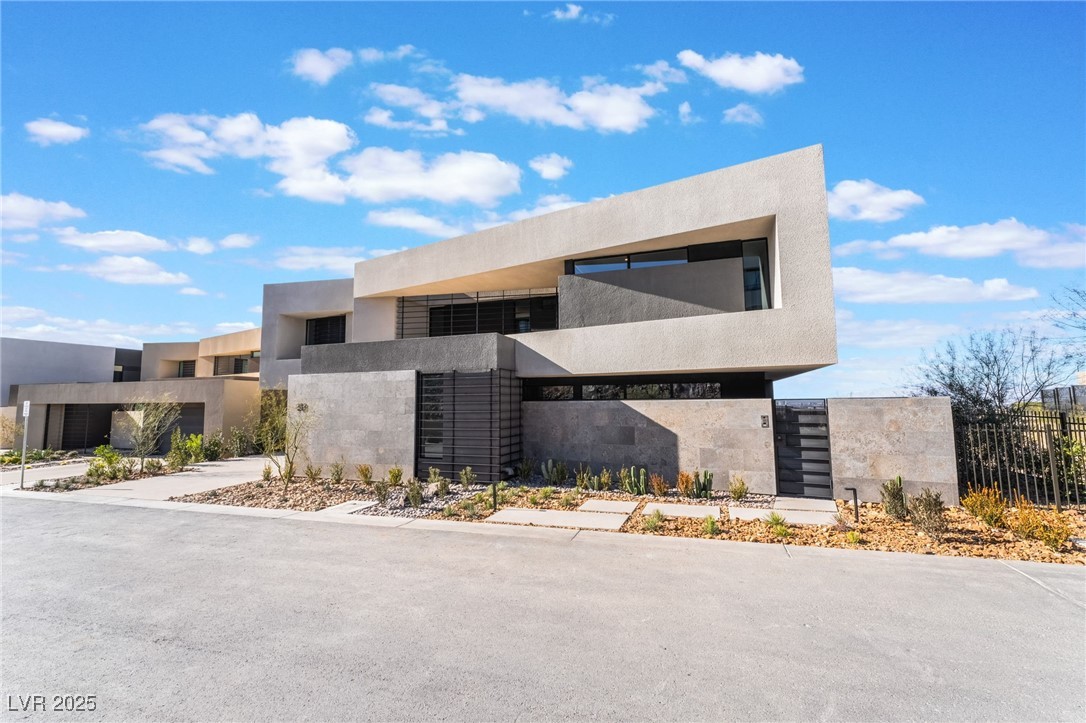 801 Dragons Eye Drive