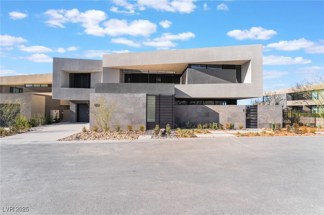 801 Dragons Eye Drive