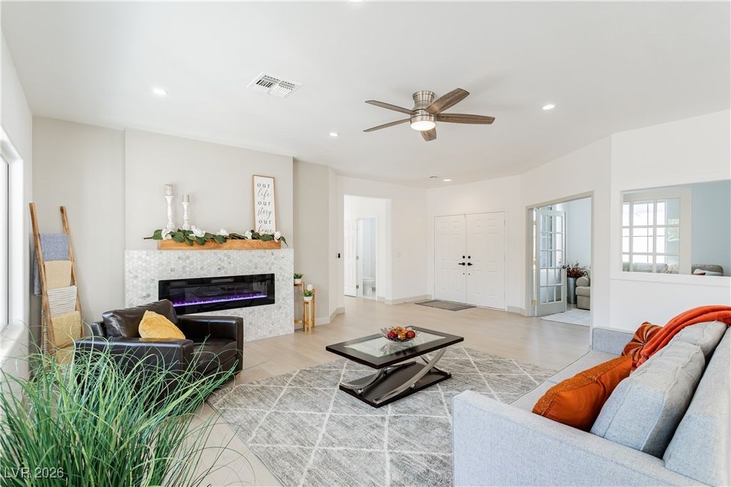 Photo of 2589 Evansville Avenue, Henderson, NV 89052 (MLS # 2745429)