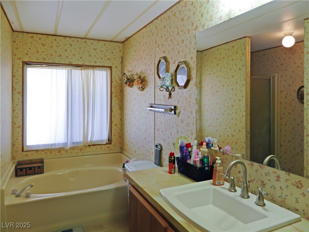 Logandale, Nevada 89021, United States, 3 Bedrooms Bedrooms, ,2 BathroomsBathrooms,Residential,Active,238282