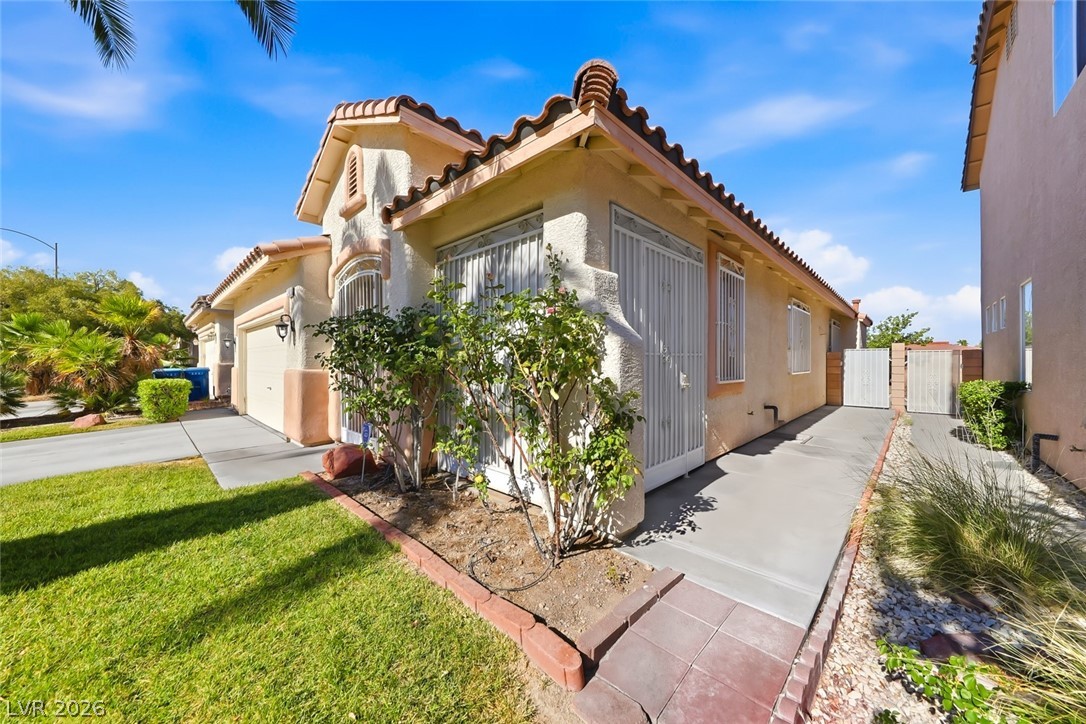 3246 Crown Cove Court