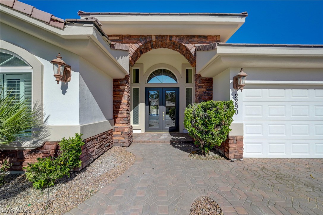 2290 Casa Bella Court