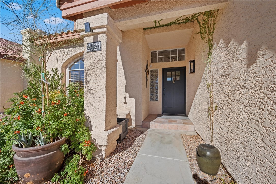 2024 Shadow Brook Way, Henderson, Nevada image 4