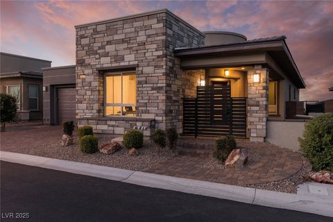 6822 Regency Valley Street Las Vegas NV 89148