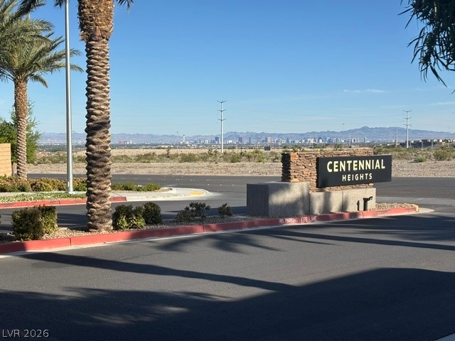 6150 Foxes Dale Street