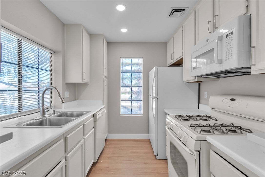 4823 S Torrey Pines Drive 204