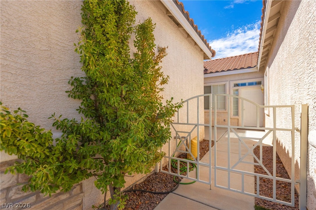 8869 Pheasant Valley Way