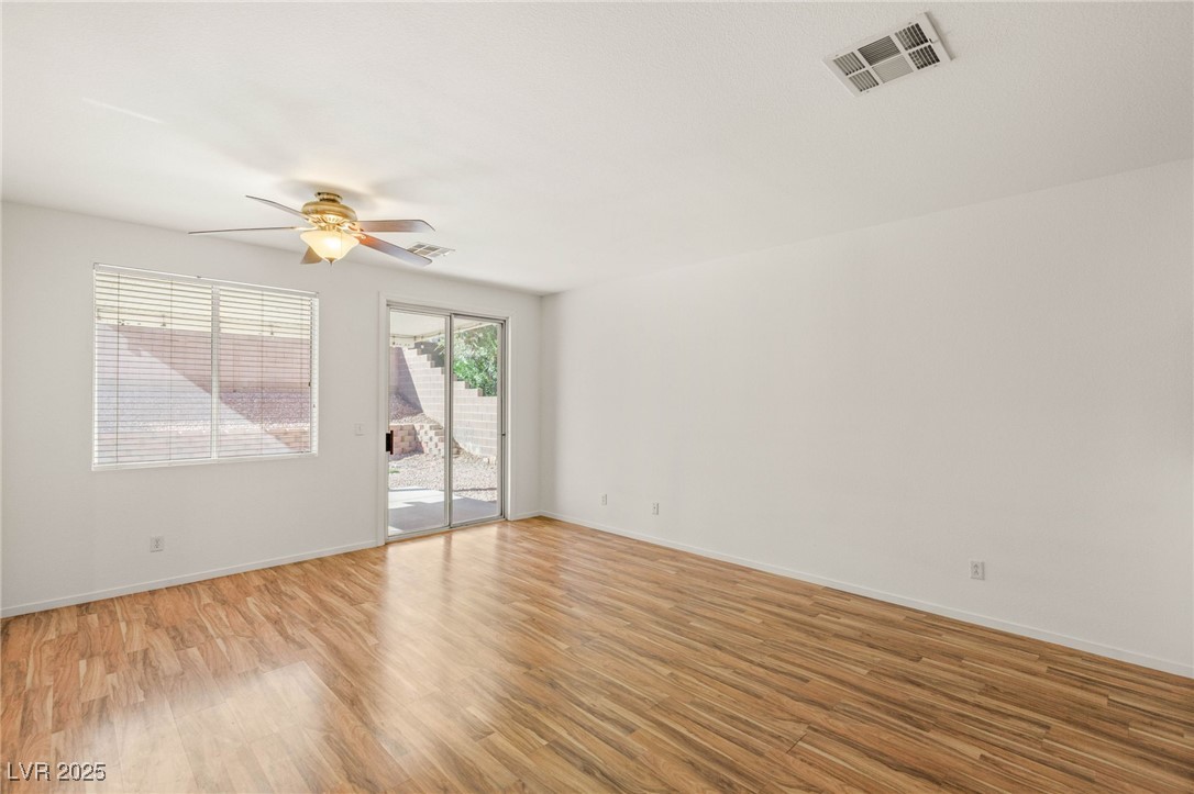 Las Vegas, Nevada 89147, United States, 4 Bedrooms Bedrooms, ,3 BathroomsBathrooms,Residential,Active,236606