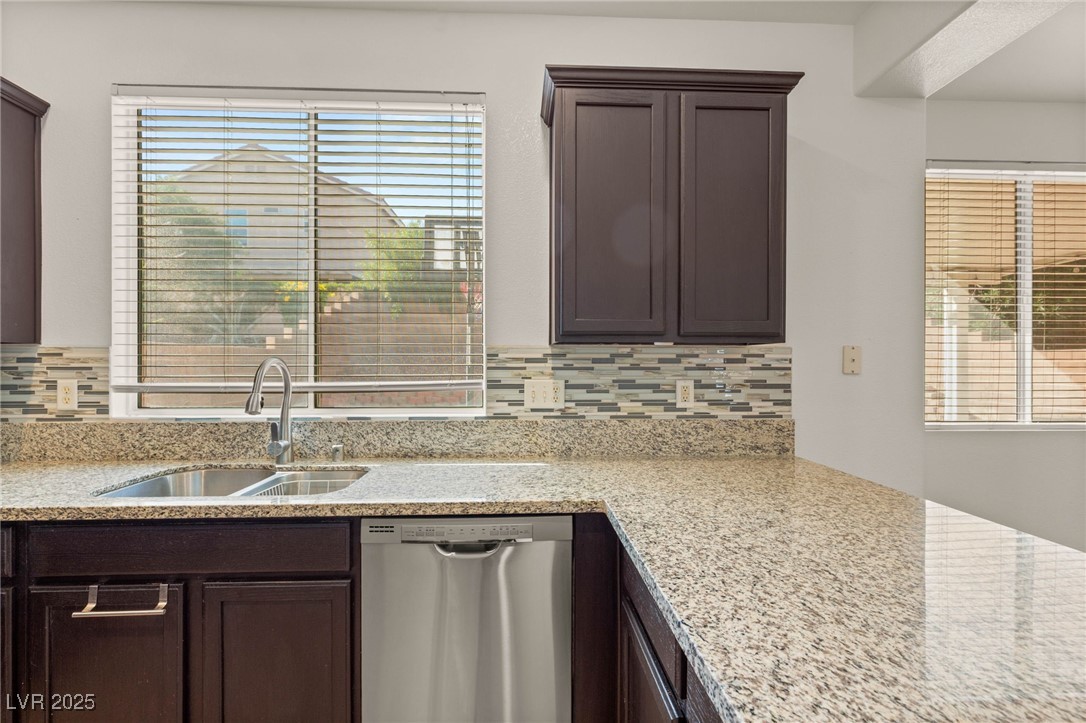 Las Vegas, Nevada 89147, United States, 4 Bedrooms Bedrooms, ,3 BathroomsBathrooms,Residential,Active,236606