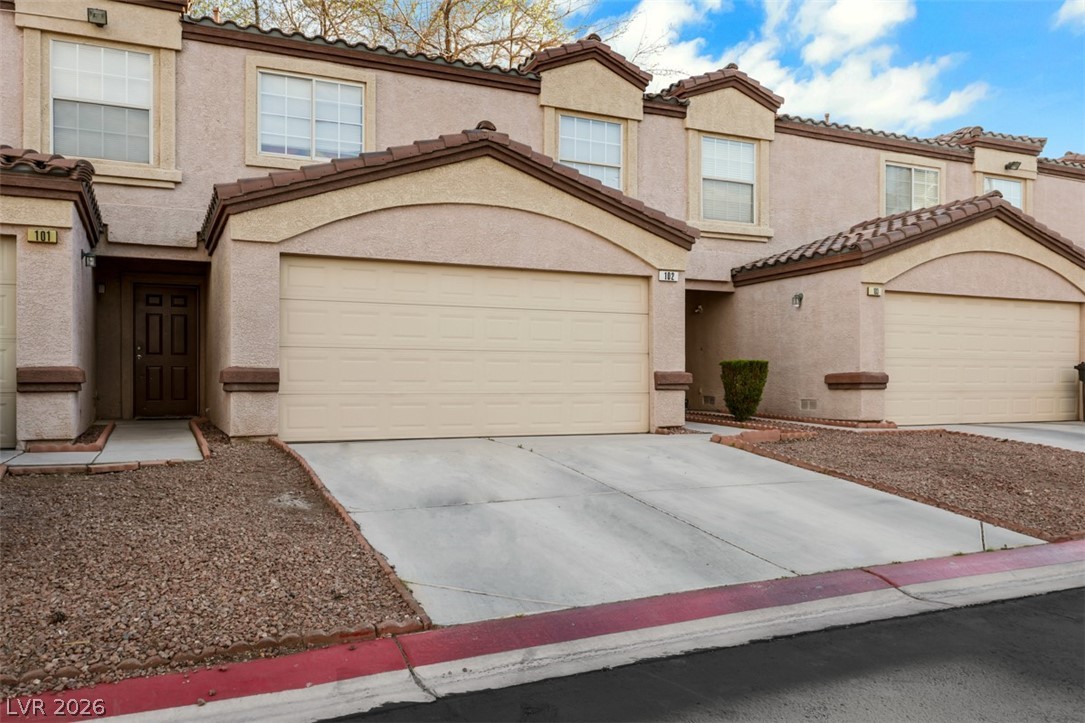 2521 Charleville Avenue 102