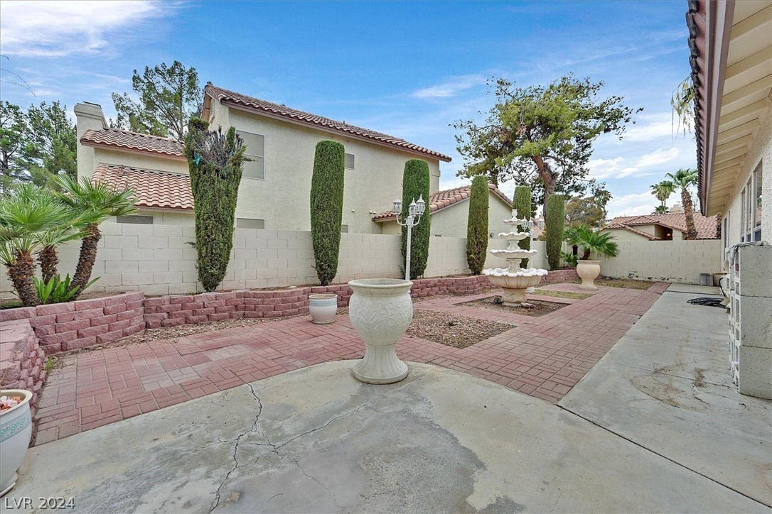 Henderson, Nevada 89074, United States, 3 Bedrooms Bedrooms, ,2 BathroomsBathrooms,Residential,Pending,51778