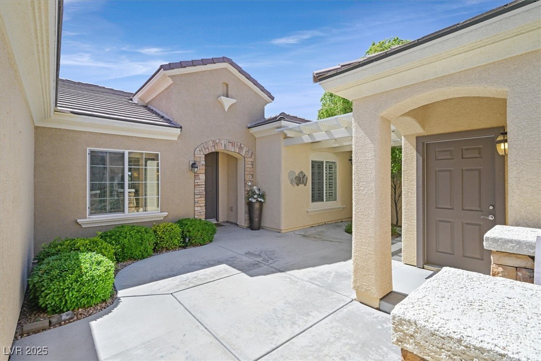 2385 Orangeburg Place