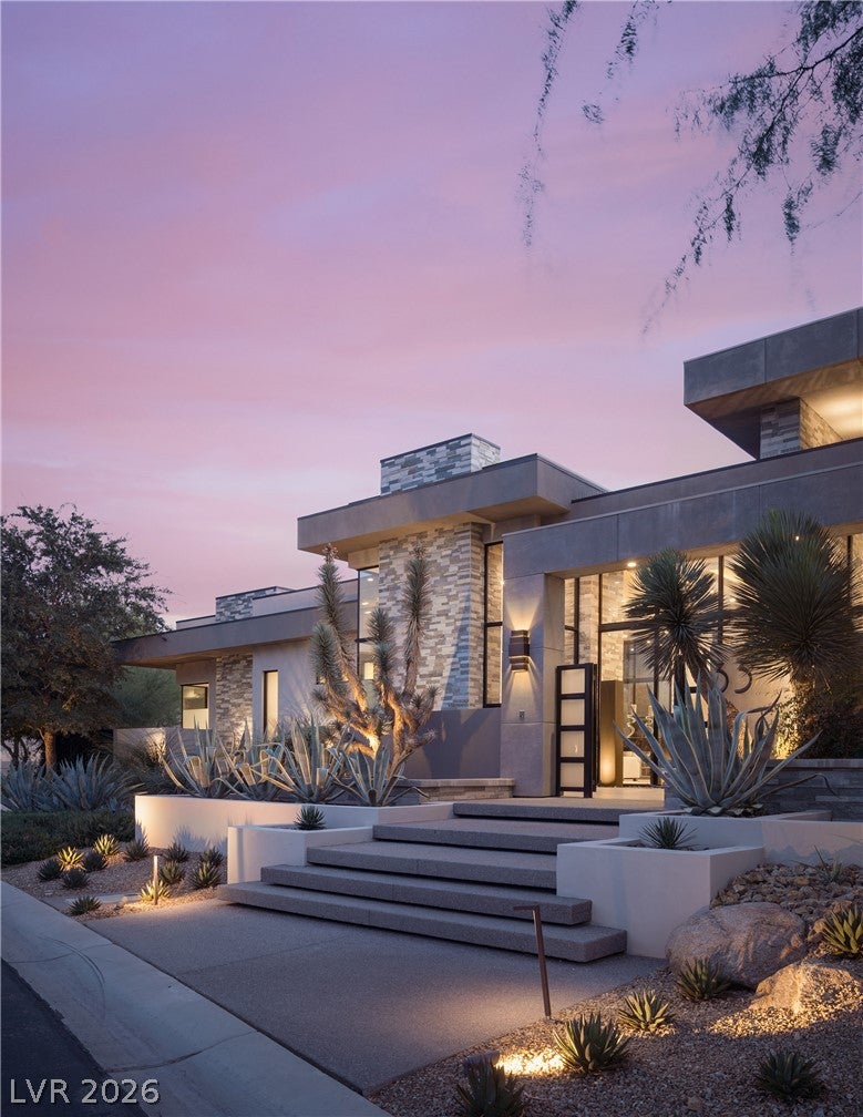 33 Sun Glow Lane