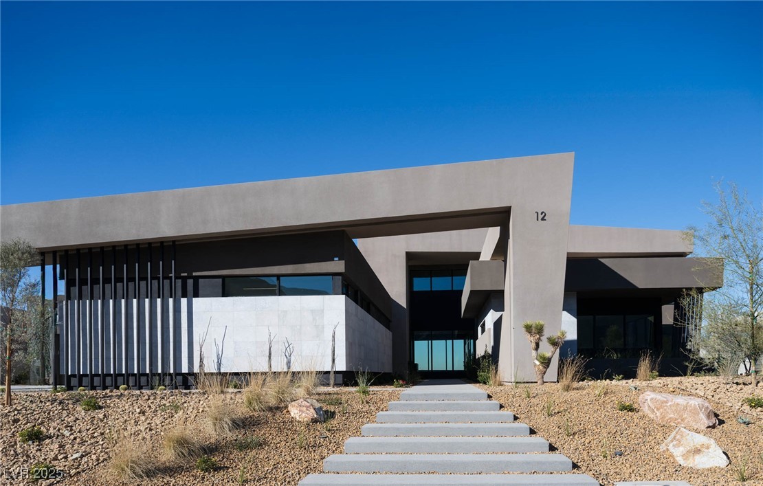 12 Chisel Crest Court