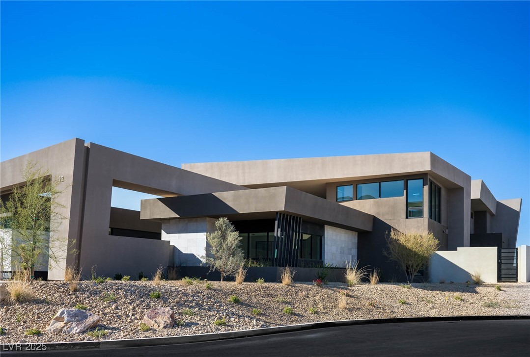 12 Chisel Crest Court