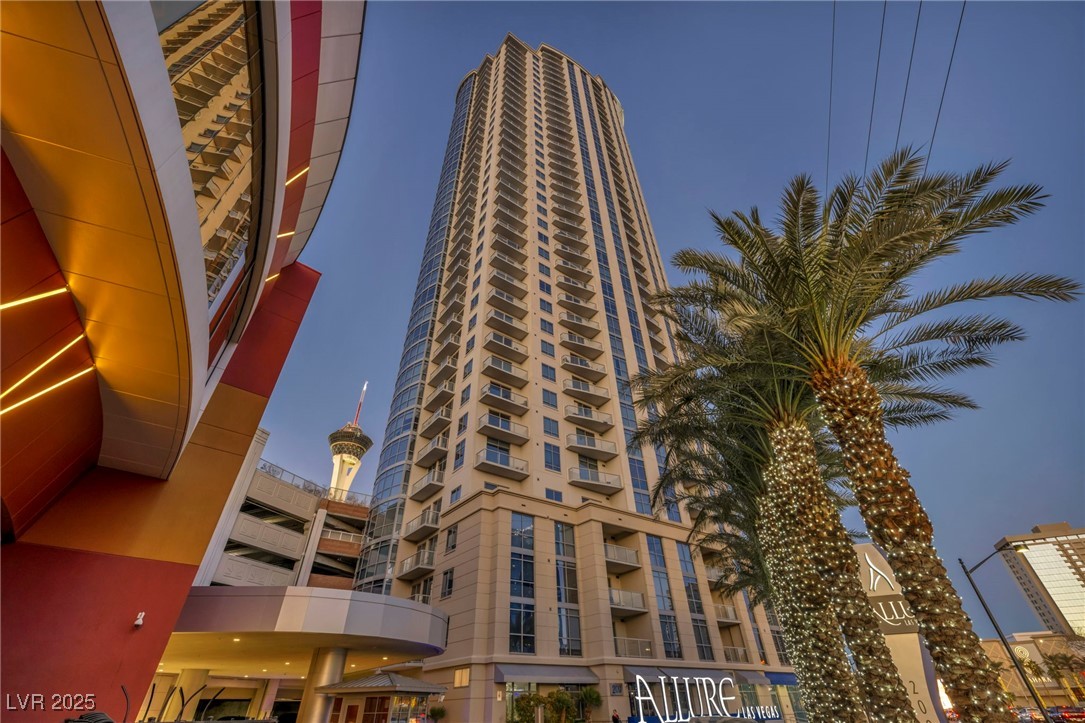 200 W Sahara Avenue 1711