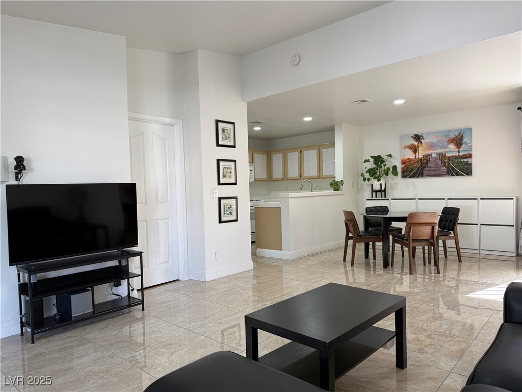 8452 Boseck Drive #225, Las Vegas, Nevada image 6