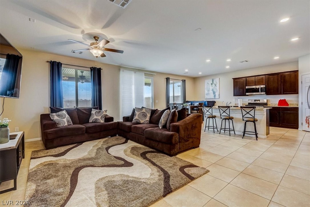 7255 Dazzle Point Street