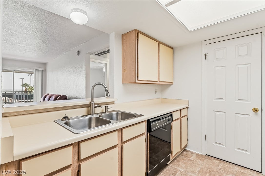 3550 Bay Sands Drive 2037