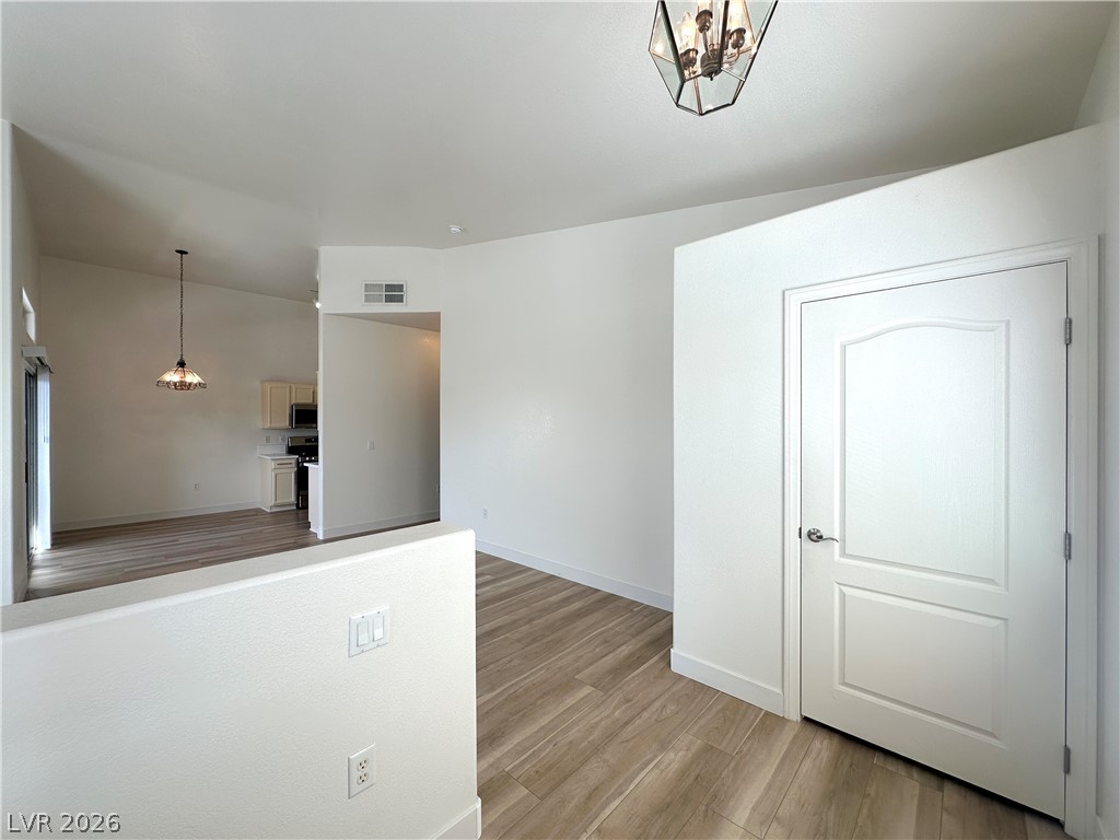 2305 W Horizon Ridge Parkway 522