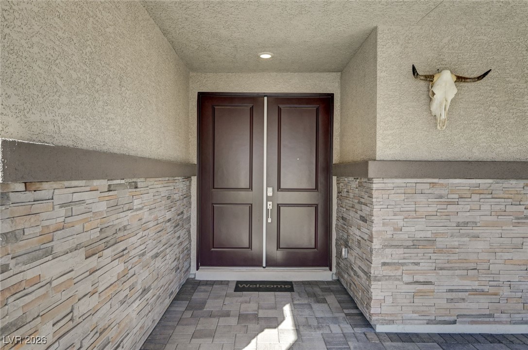 9684 Thistle Creek Avenue