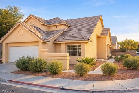 Photo of 2525 Aberdeen Lane, Henderson, NV 89014 (MLS # 2769074)
