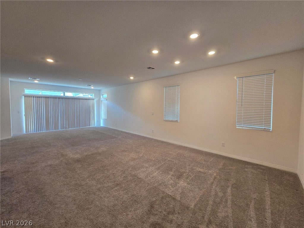 7047 Grace Estate Avenue
