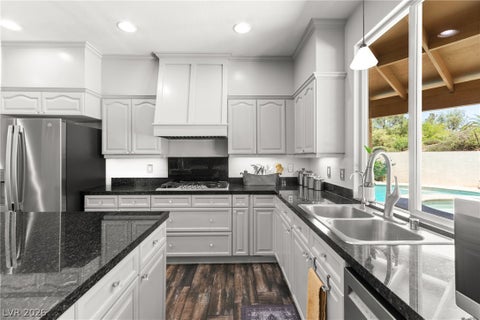 Tiny photo for 1522 Ravanusa Drive, Henderson, NV 89052 (MLS # 2792664)