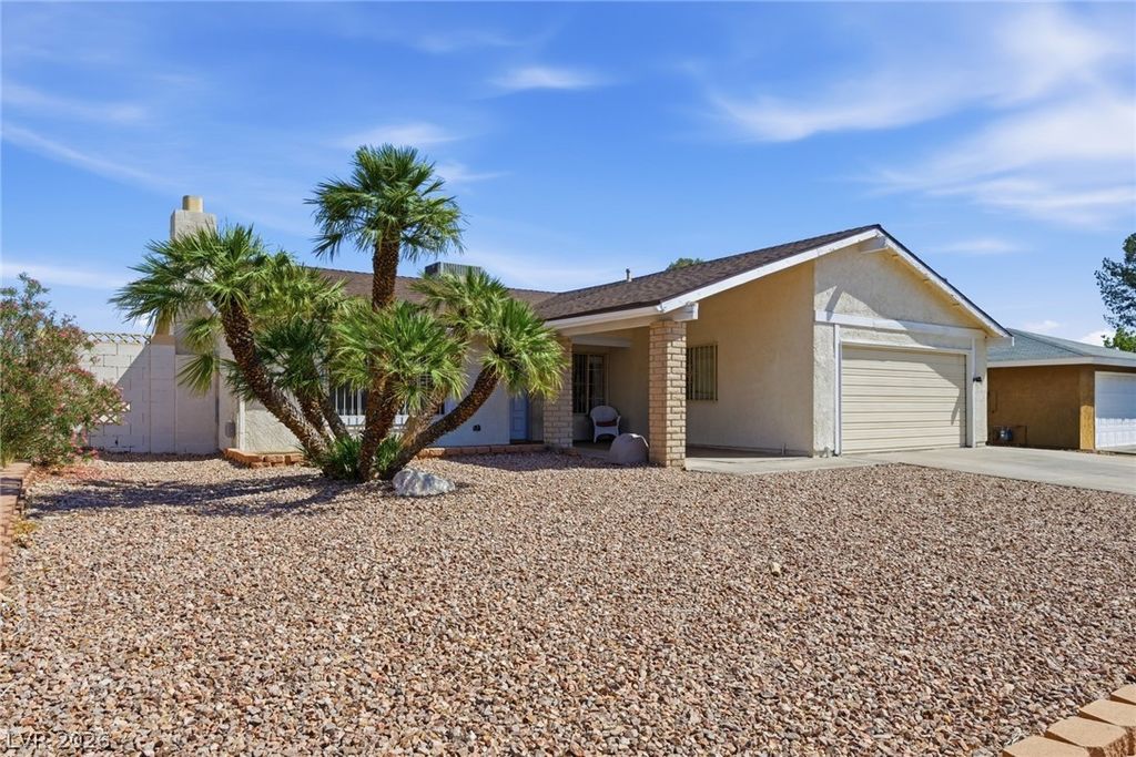 Photo of 439 Sunburst Drive, Henderson, NV 89002 (MLS # 2774646)