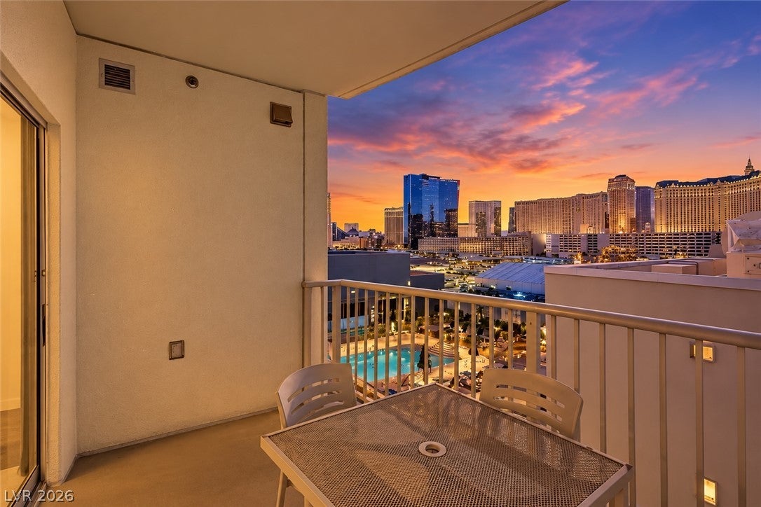 211 E Flamingo Road 719