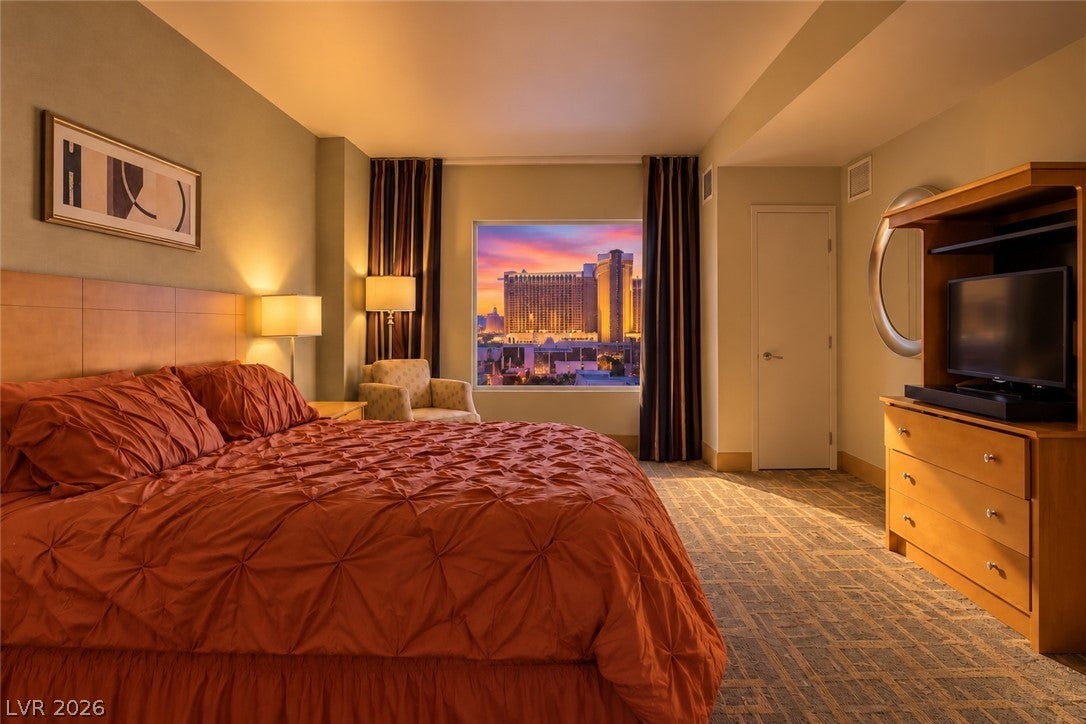 211 E Flamingo Road 719