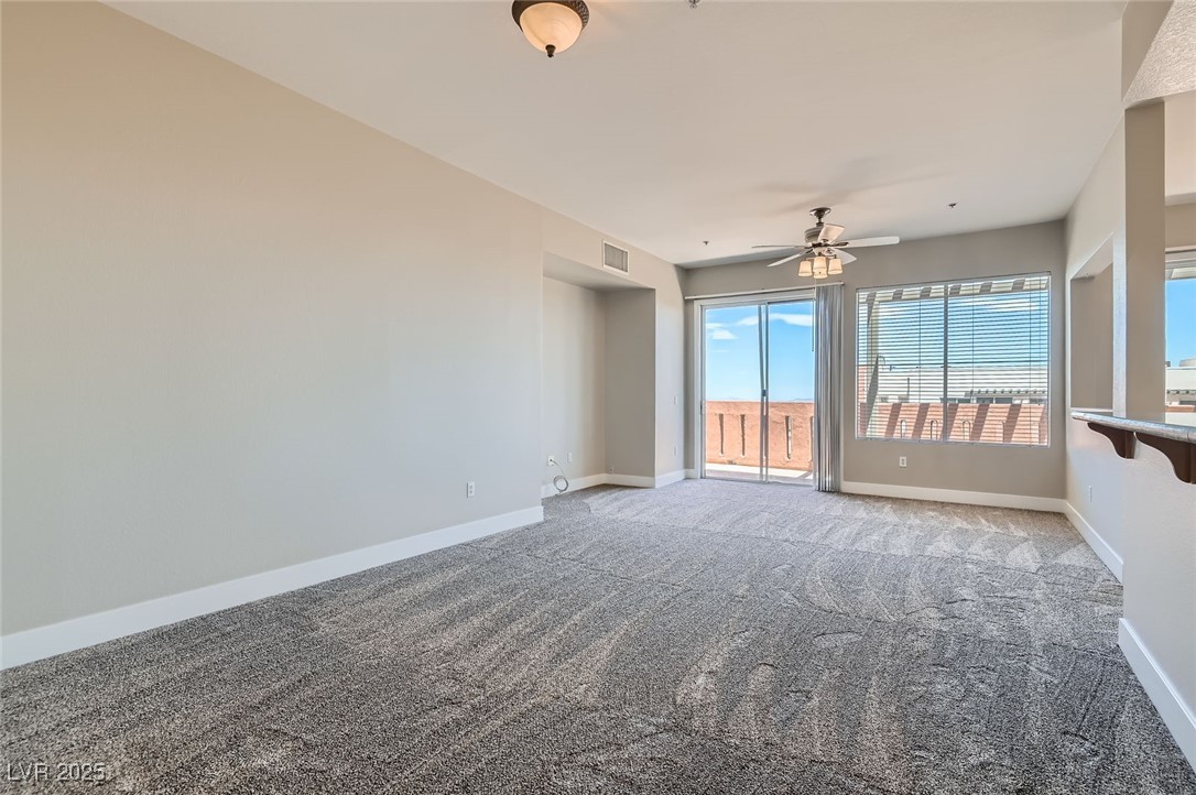 15 E Agate Avenue 503