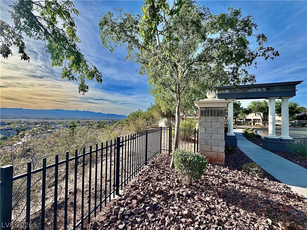 3105 Whispering Canyon Court